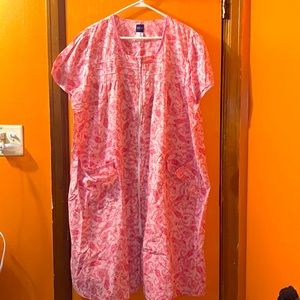 BASIC EDITIONS LOUNGE GOWN W/ front zipper n pockets Size XL